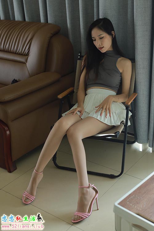 [IESS异思趣向] 丝享家 1542：美子《芭比粉高跟》[82P／80MB]