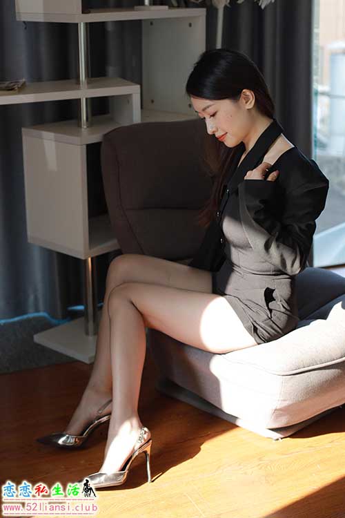 [IESS异思趣向] 丝享家 1618：小婕《阳光灿烂》[84P／71MB]