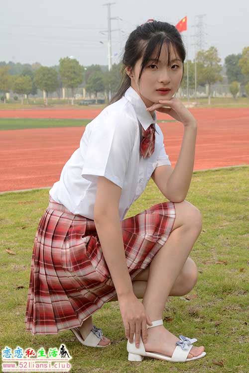 [初夏女神]121期 安妮~【今日草莓】可爱的草莓色JK配上我的小凉鞋，可爱吗(带视频)【140P+1V/3.82G】