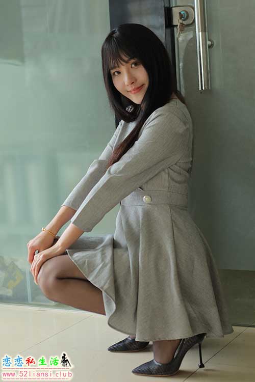 [IESS异思趣向] 丝享家 1639：婉萍《办公嬉戏》[87P／65MB]