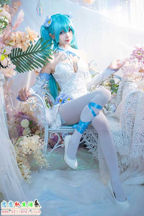 [美图精选]1221-艾西Aiwest-初音 粉蝶花【42P/110M】
