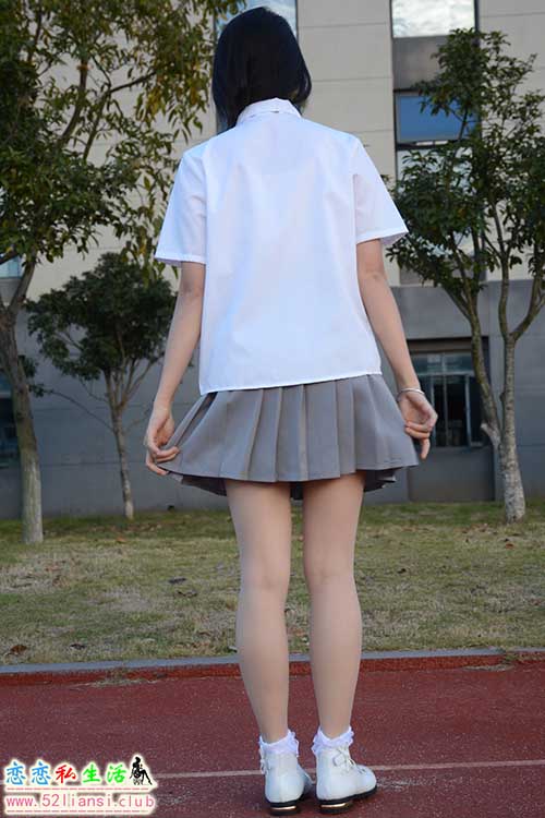 [初夏女神]119期 双双~【秋季玩沙】冷是真冷，沙是真沙，秋天的凉鞋(带视频)【142P+1V/3.76G】