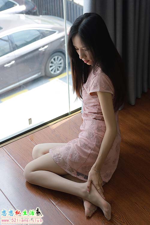 [IESS异思趣向] 丝享家 1553：美子《窗前的光》[80P／81MB]