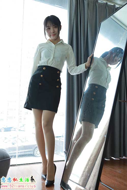 [IESS异思趣向] 丝享家 1625：婉萍《甜美小妹》[90P／74MB]