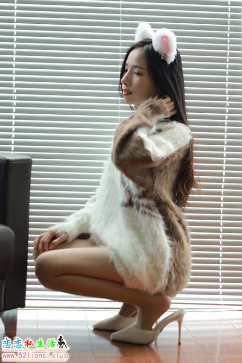 [IESS异思趣向] 丝享家 1632：美子《毛绒耳朵》[87P／78MB]