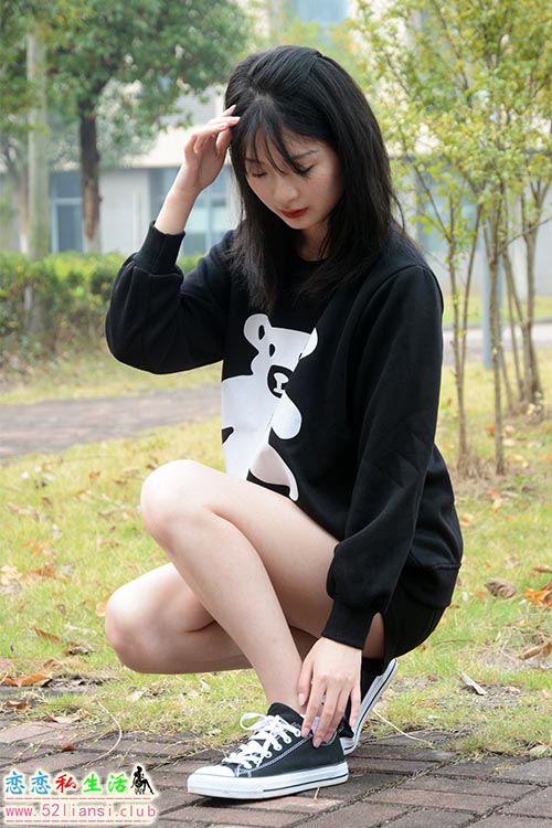 [初夏女神]106期 安妮~【小熊卫衣】天气冷了，注意保暖哦。不像我，只要好看(带视频)【110P+1V/4.29G】
