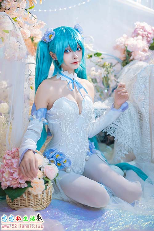 [美图精选]1221-艾西Aiwest-初音 粉蝶花【42P/110M】