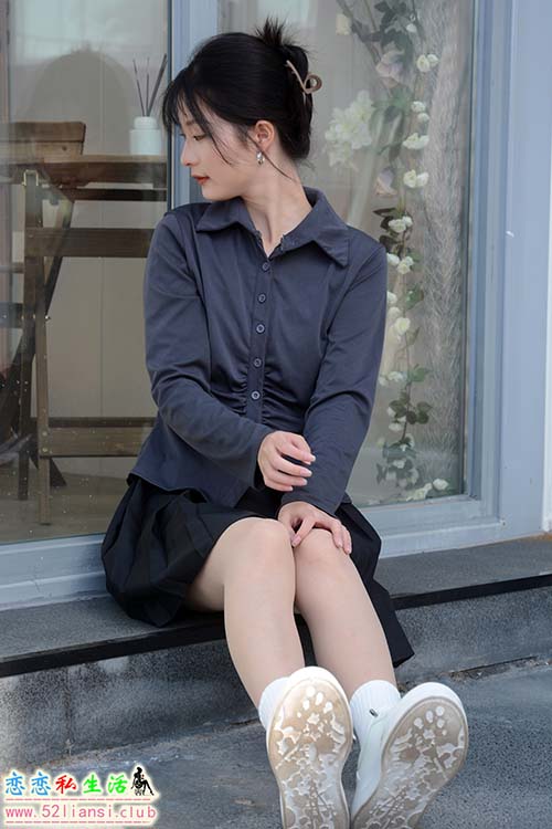 [初夏女神]114期 安妮~【绿叶鲜花】学校门口新开了一家花店，我就想问哪个女孩会忍得住不去打卡(带视频)【140P+1V/4.3G】