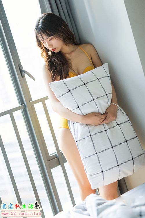[YALAYI雅拉伊] No.512 晓琳 杏色女孩儿【51P/154M】